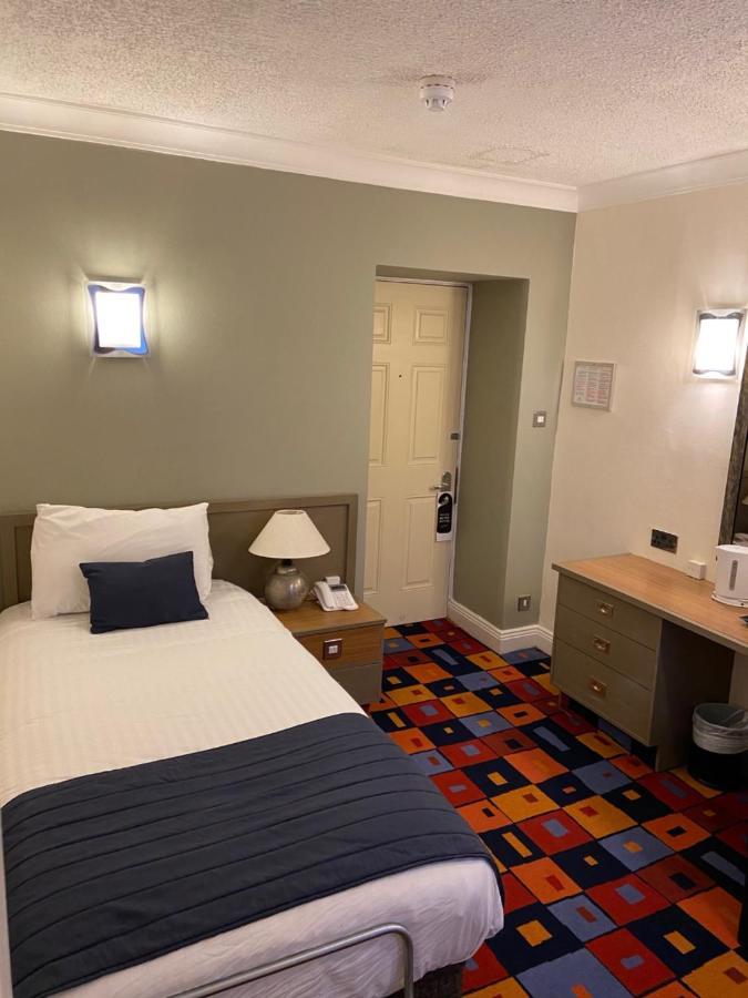 Caledonian Hotel 뉴캐슬어폰타인 외부 사진