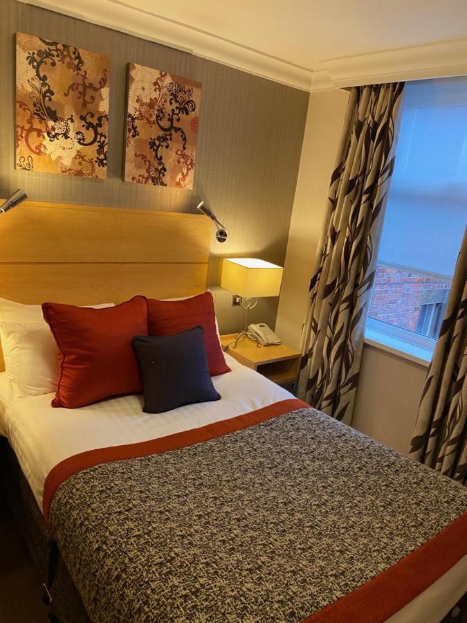 Caledonian Hotel 뉴캐슬어폰타인 외부 사진