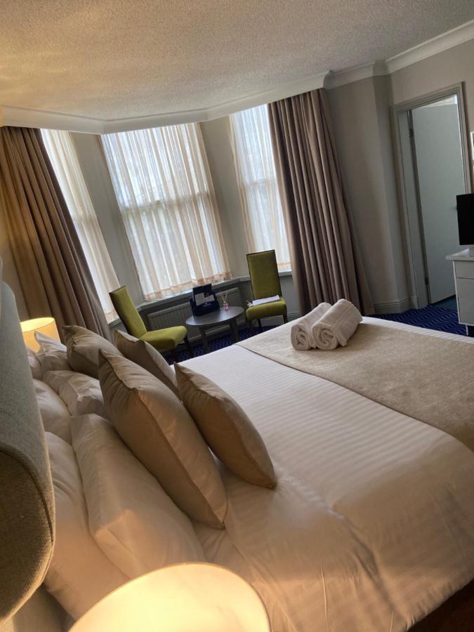 Caledonian Hotel 뉴캐슬어폰타인 외부 사진